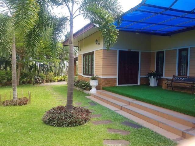 Malinee Villa Phuket Bang Tao Beach  Buitenkant foto