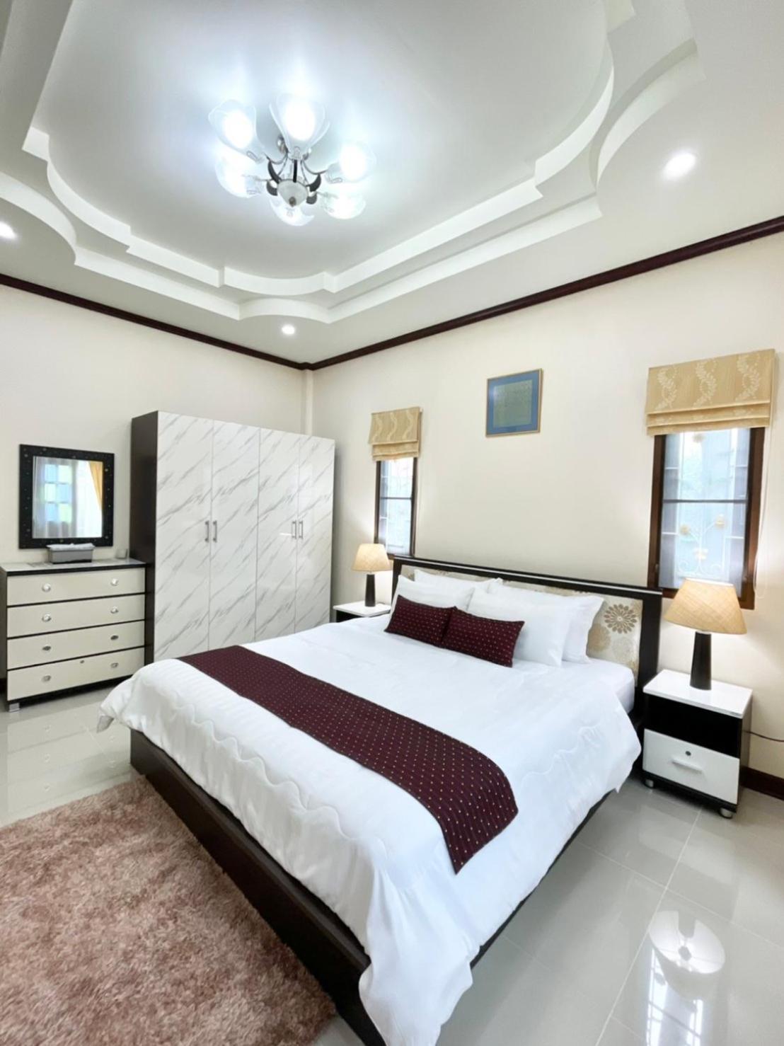 Malinee Villa Phuket Bang Tao Beach  Buitenkant foto